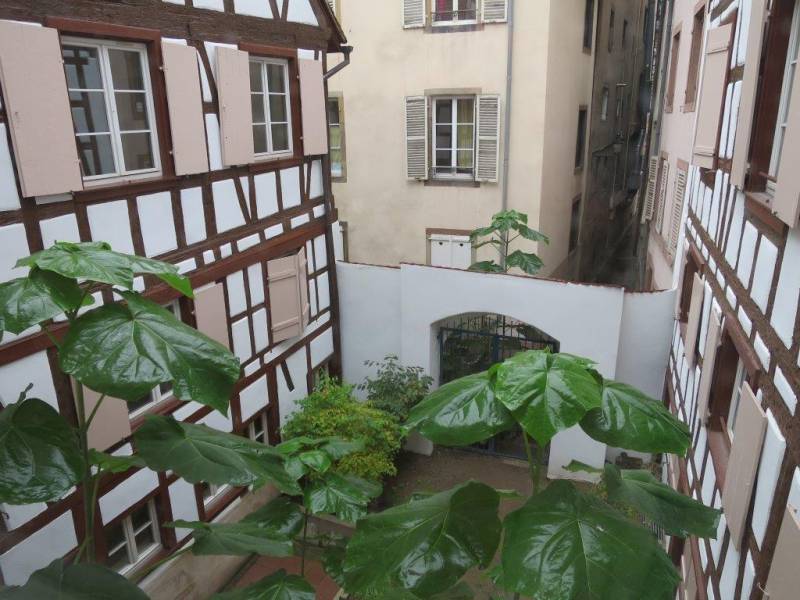 APPARTEMENT AU CALME A VENDRE DANS LE CENTRE DE STRASBOURG